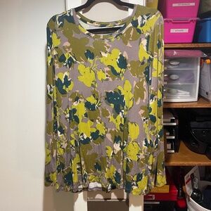 Logo by Lori Goldstein long sleeved top